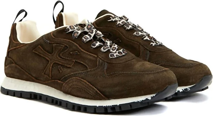 Women's Runsead 7062 Sneakers In Brown