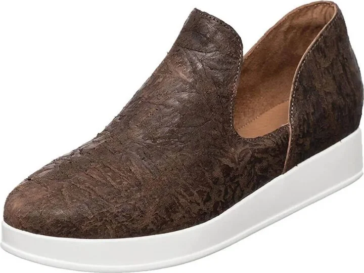 Women's Sailor Scratched Sneaker In Taupe