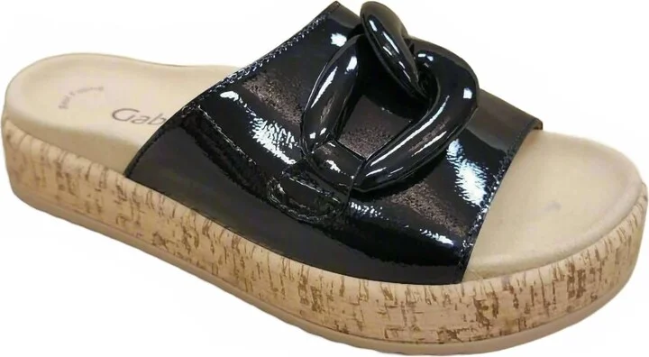 Women's Sandal In Black Patent Tonal