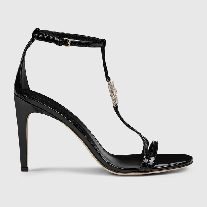 Women's sandal with bamboo