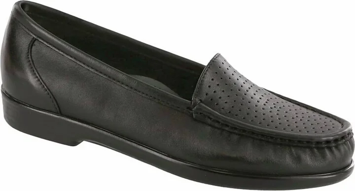 Women's Savvy Slip On Loafer In Black
