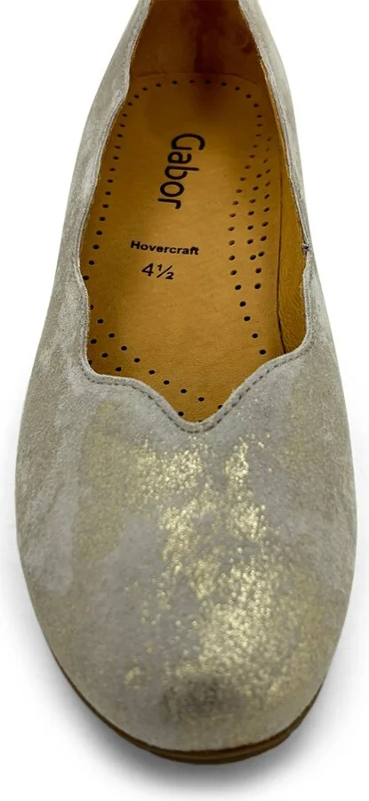 Women's Scallop Slip-On Shoes In Metallic