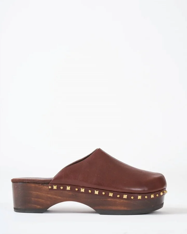 Women's Scout Clog Sandals In Brown Nappa