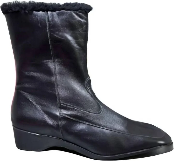 Women's Sharlene Ankle Boot In Black