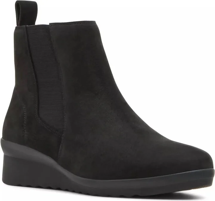 Women's Shaya Ankle Boot In Black Nubuck