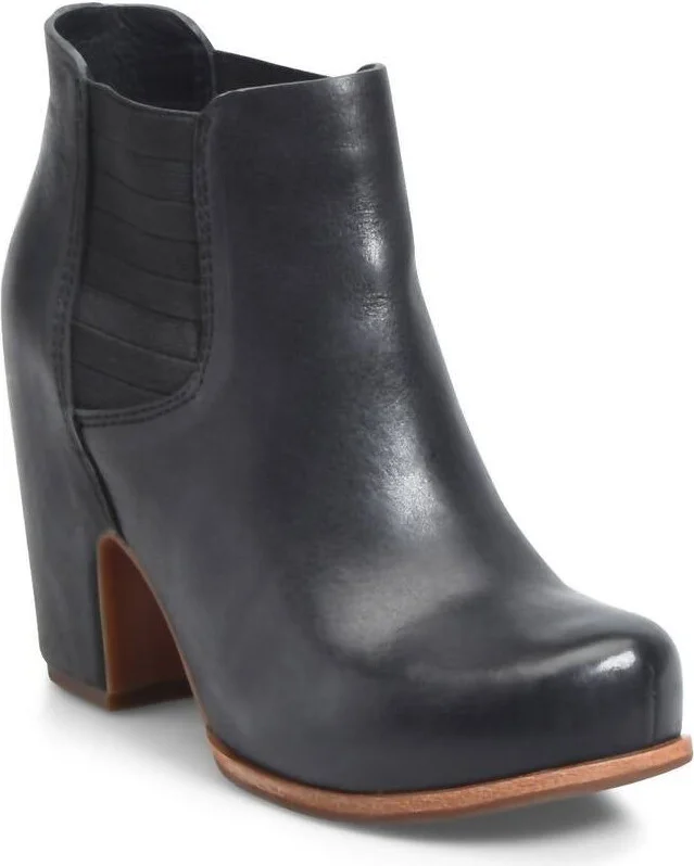 Women's Shirome Leather Bootie In Black