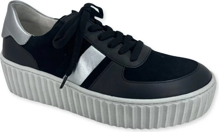 Women's Shoe 3-203-27 In Black/silver