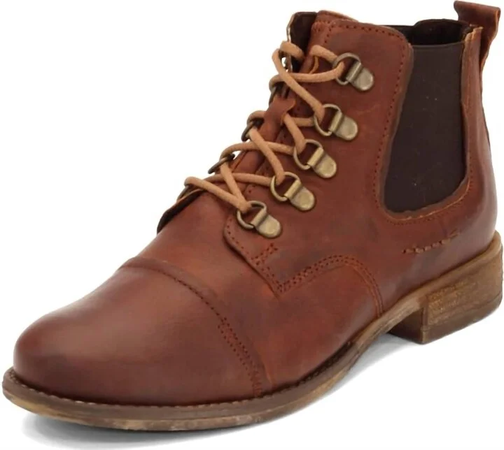 Women's Sienna 09 Boot In Camel