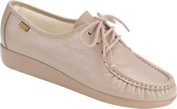 Women's Siesta Lace Up Loafer - Wide In Mocha