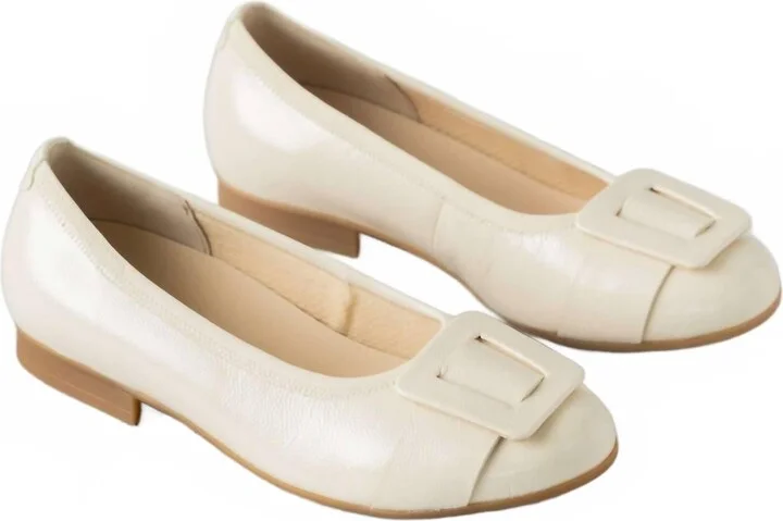 Women's Slip On Flats In Latte Patent