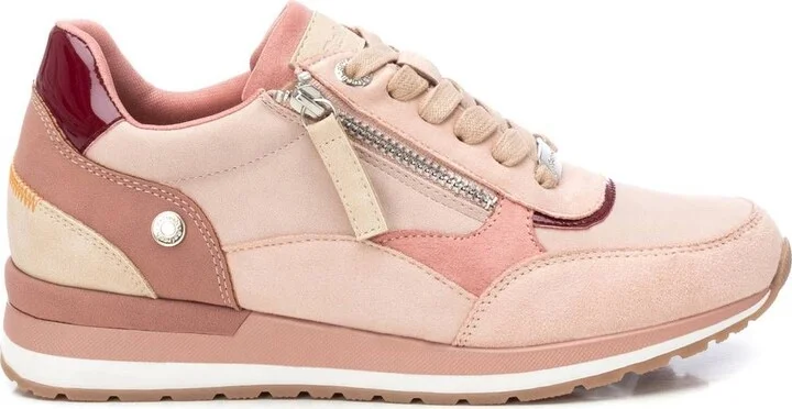 Women's sneakers