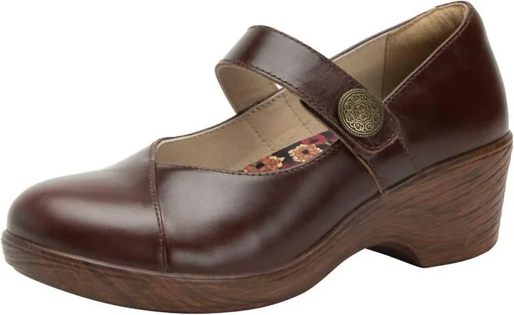 Women's Sofi Shoes In Mahogany