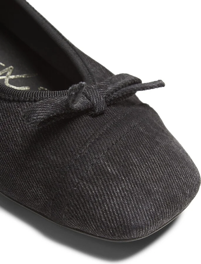 Women's Soft Denim Ballerina Crescent Pumps - Washed Black - Size 7 - Image 5
