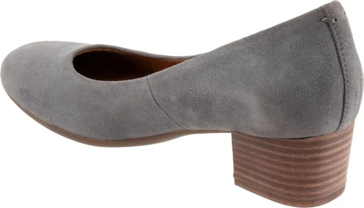 Women's Softwalk Lynn Pumps - Image 11