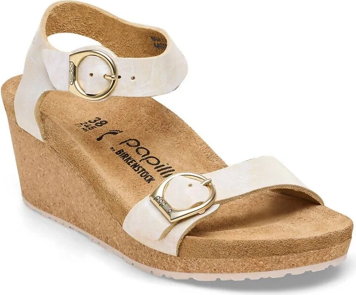 Women's Soley Nubuck Leather Sandal In Metallic Silver
