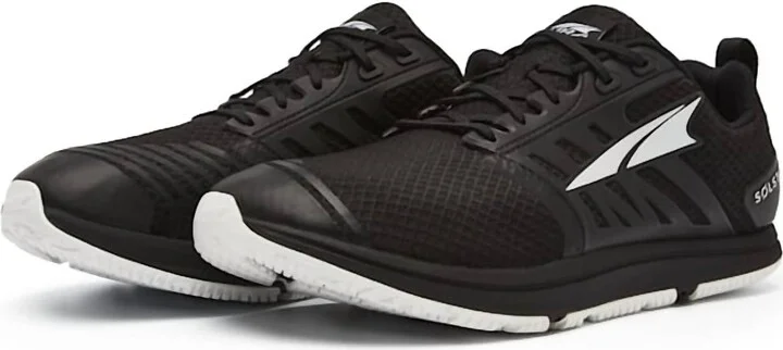 Women'S Solstice Xt 2 Cross Training Shoes In Black
