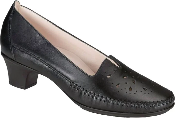 Women's Sonyo Slip On Heel In Alfa Black