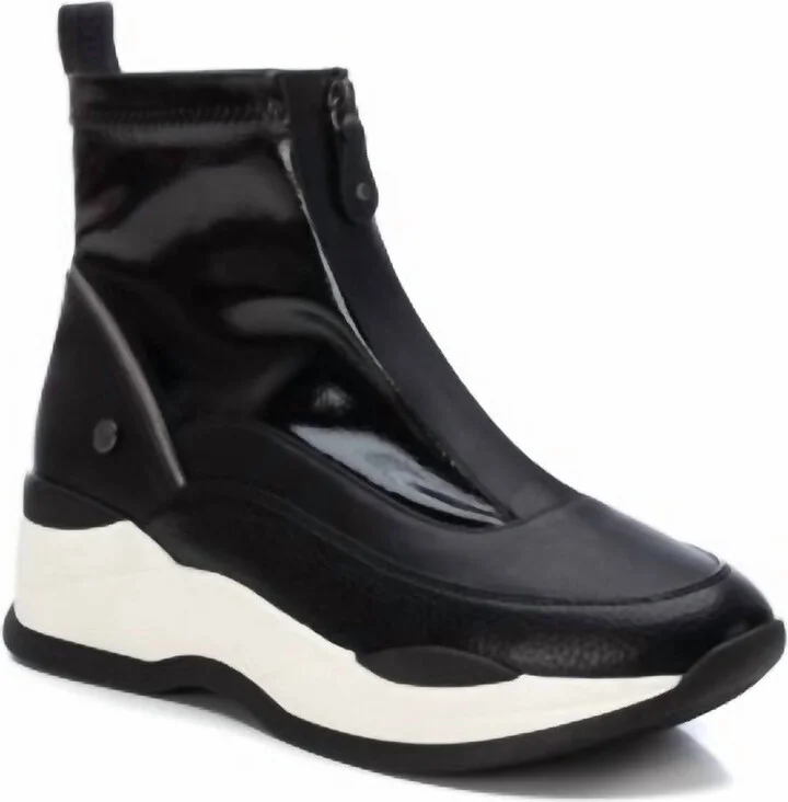 Women's Sport Booties In Black