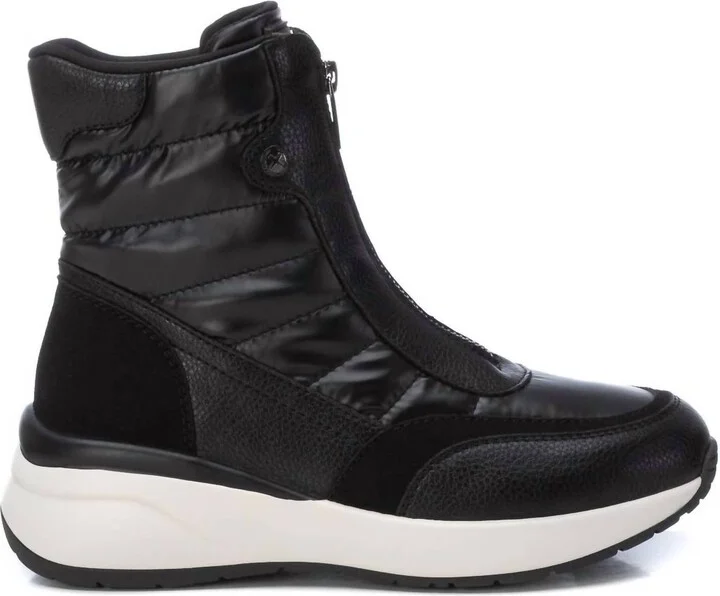 Women's Sporty Ankle Boots In Black