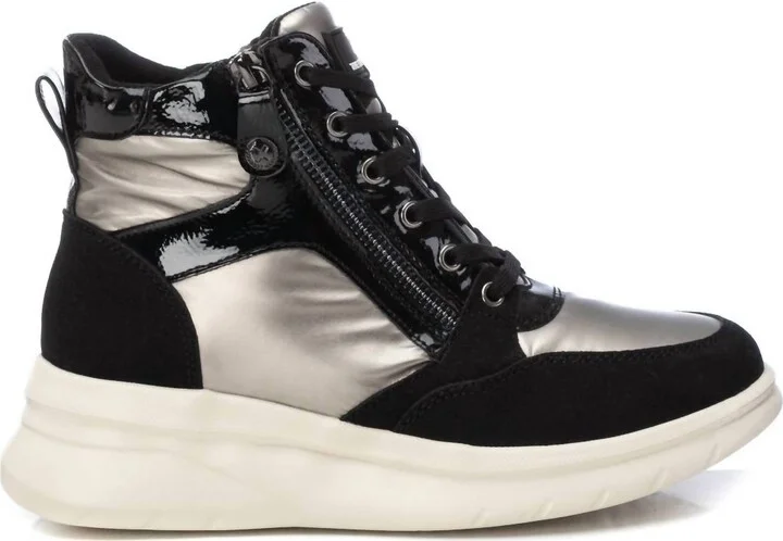 Women's Sporty Booties In Black