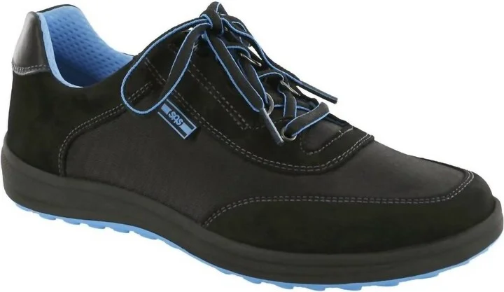 Women's Sporty Lace Up Sneaker In Black