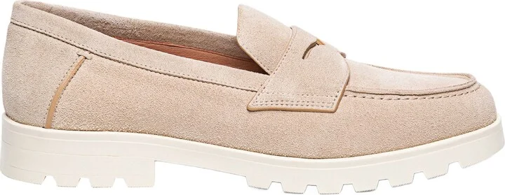 Women's suede loafer