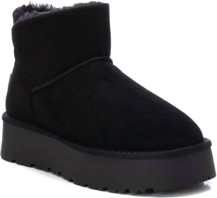 Women's Suede Winter Boots In Black