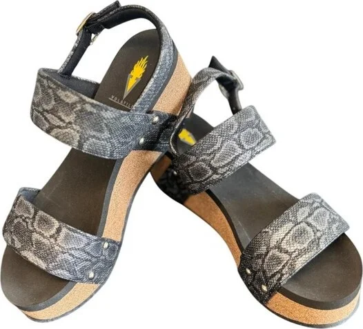 Women's Summer Love Clogs - Very Volatile US7