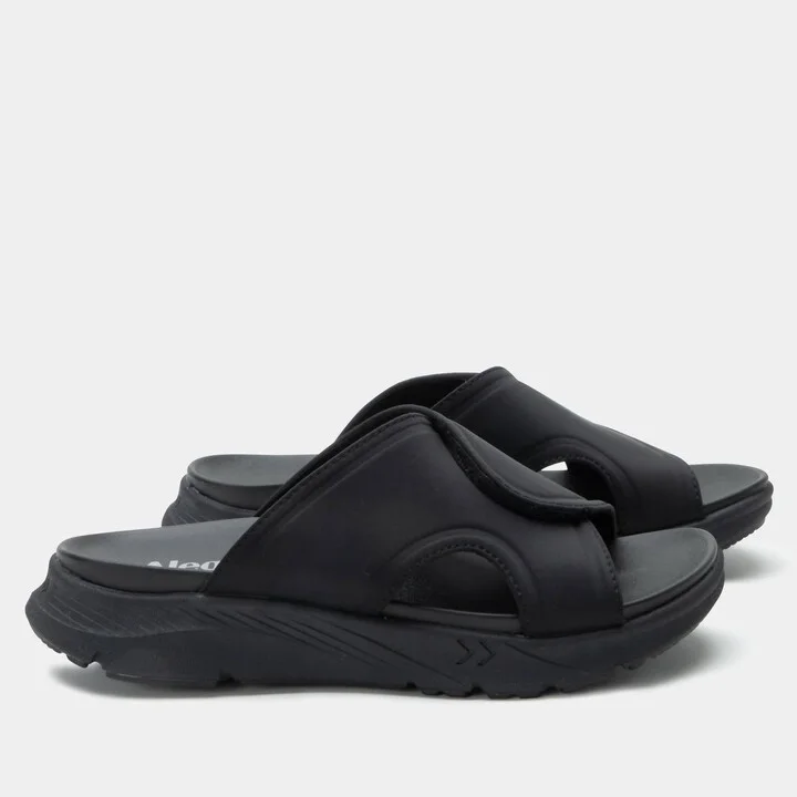 Women's Sunie Sandals In Black Sun