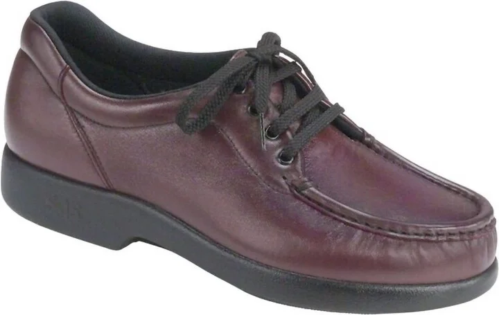 Women's Take Time Lace Up Loafer - Medium In Antique Wine
