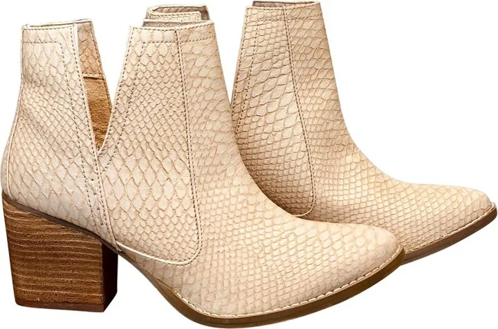 Women's Tarim Bootie In Blush