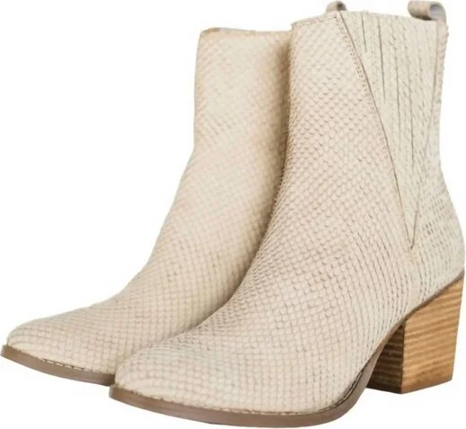 Women's Taris Ankle Boot - Naughty Monkey US8.5