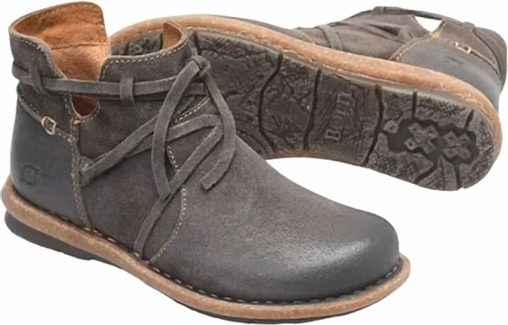 Women's Tarkiln Ankle Boots In Dark Grey Concrete
