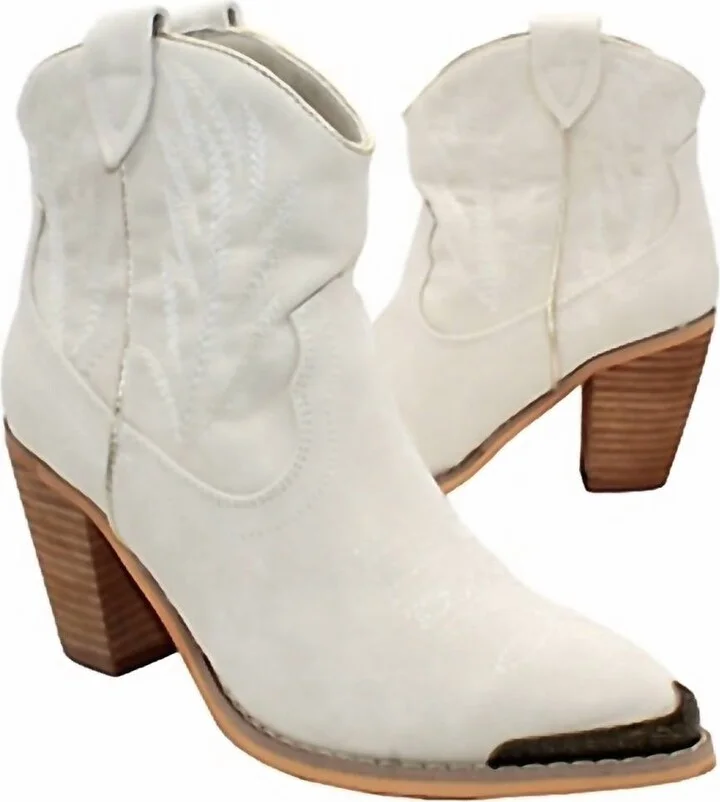 Women's Taylor Cowgirl Boots In Off White