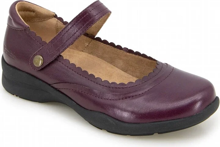 Women's Tess Flat Shoes - Medium In Merlot