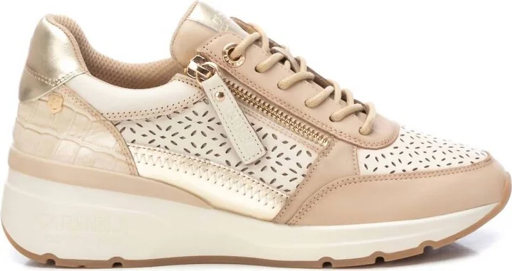 Women's Trainer Sneakers In Beige