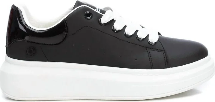 Women's Trainer Sneakers In Black