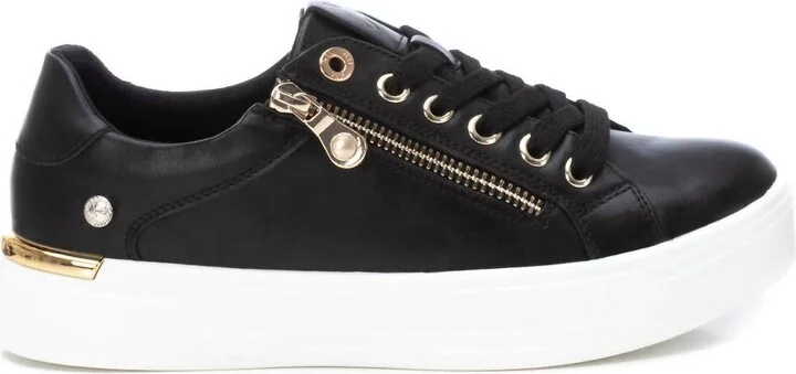Women's Trainer Sneakers In Black