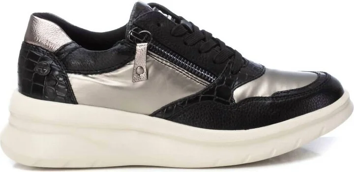 Women's Trainer Sneakers In Black