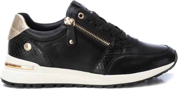 Women's Trainer Sneakers In Black