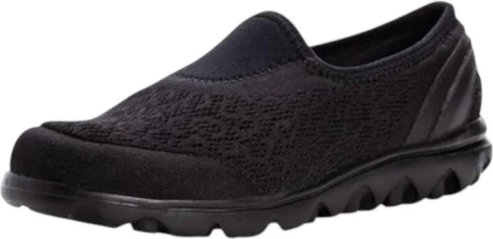 Women's Travelactiv Slip-Ons In All Black