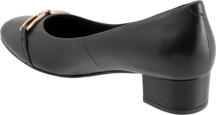 Women's Trotters Dakota Pumps - Image 3