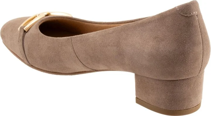 Women's Trotters Dakota Pumps - Image 11