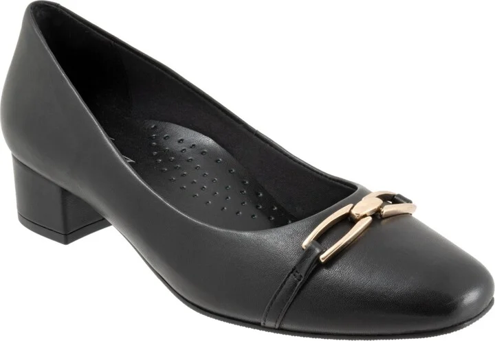 Women's Trotters Dakota Pumps