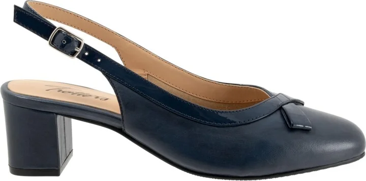 Women's Trotters Dalani Pumps - Image 4