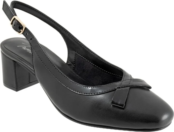 Women's Trotters Dalani Pumps