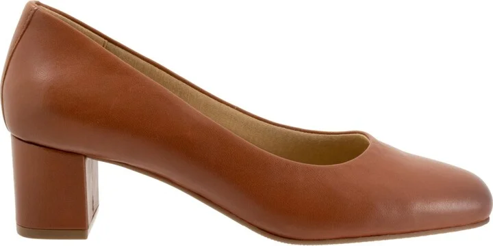 Women's Trotters Daria Pumps - Image 11