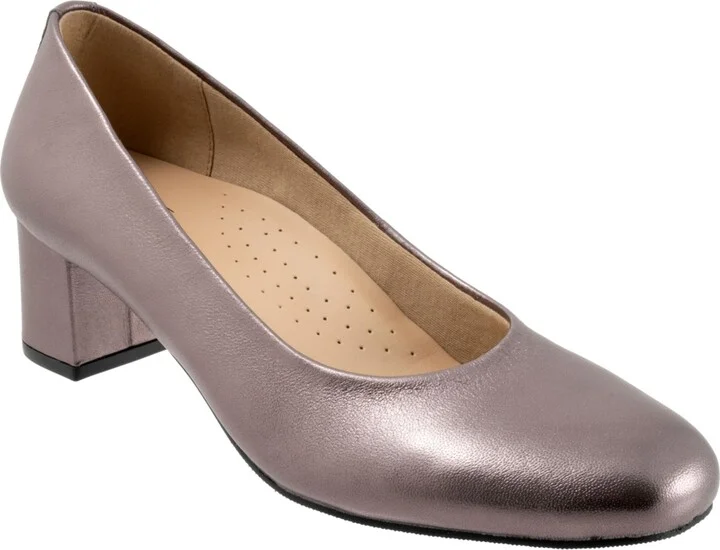 Women's Trotters Daria Pumps