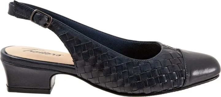 Women's Trotters Dea Woven pumps - Image 10