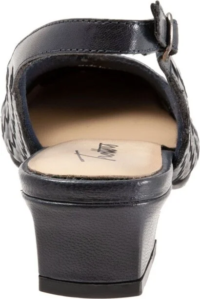 Women's Trotters Dea Woven pumps - Image 11